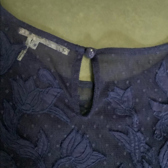 ANTHROPOLOGIE floreat blouse - Picture 6 of 6